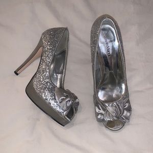 Gray/silver sequin/sparkles